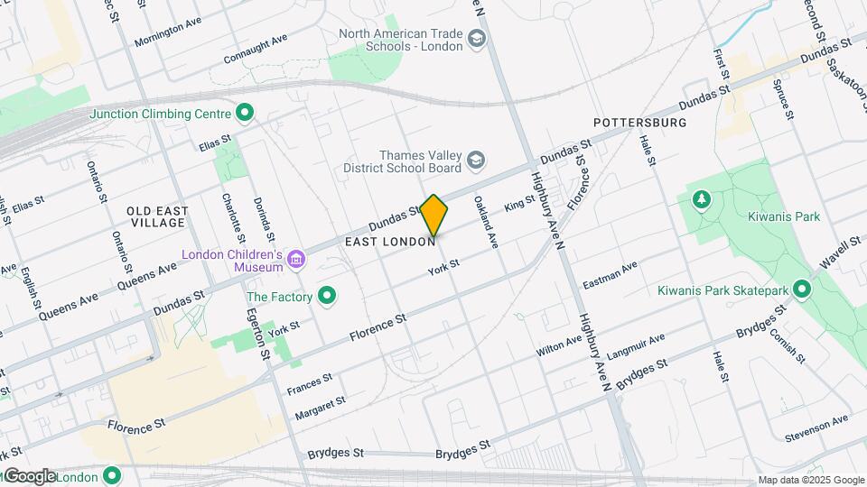 Spacious 4 Bed 3 Bath Semi-Detached Home i Map and Location Details