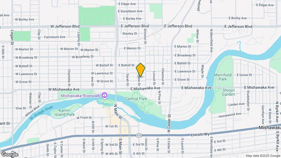 302 E Grove St Map and Location Details