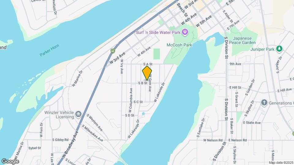 807 Westshore Dr NE Map and Location Details