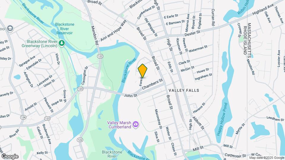 39 Forest Ave Apartments and Nearby Cumberland Apartments For Rent