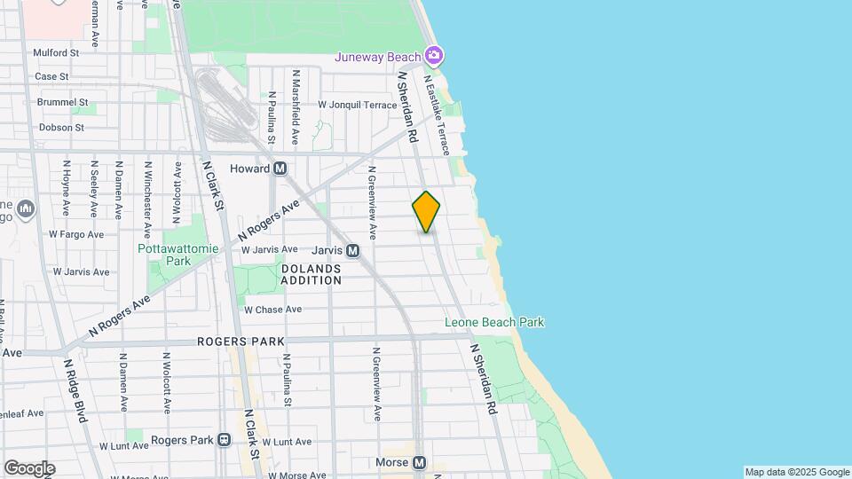 7400 N Sheridan Rd Map and Location Details