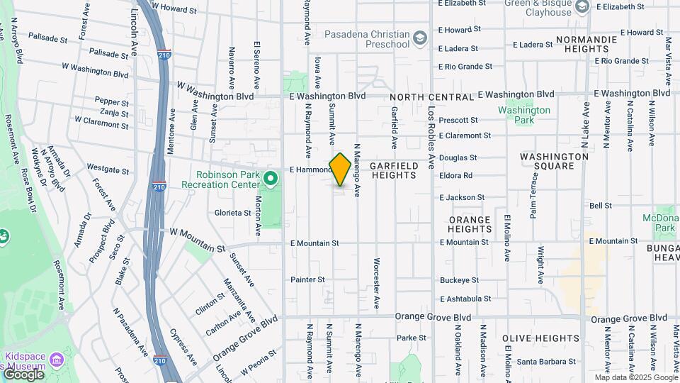1062 N Summit Ave Map and Location Details