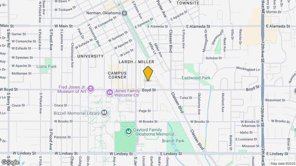 208 McCullough St Map and Location Details