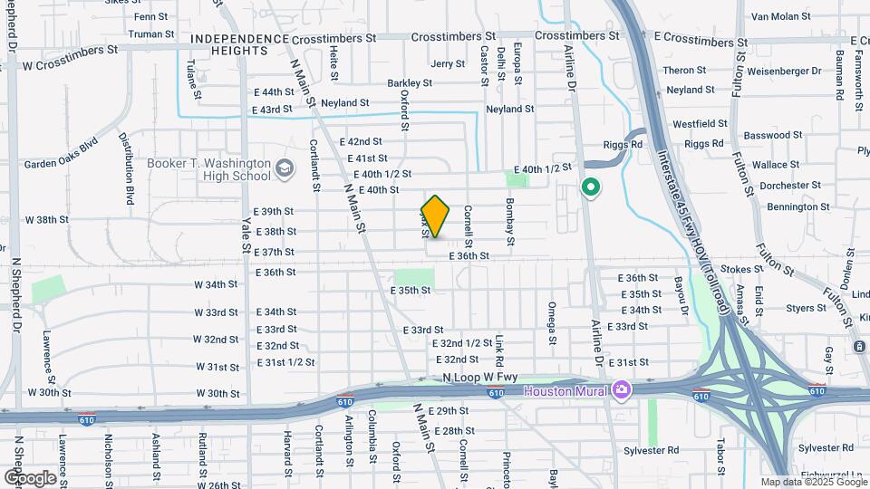704 E 37th St Map and Location Details