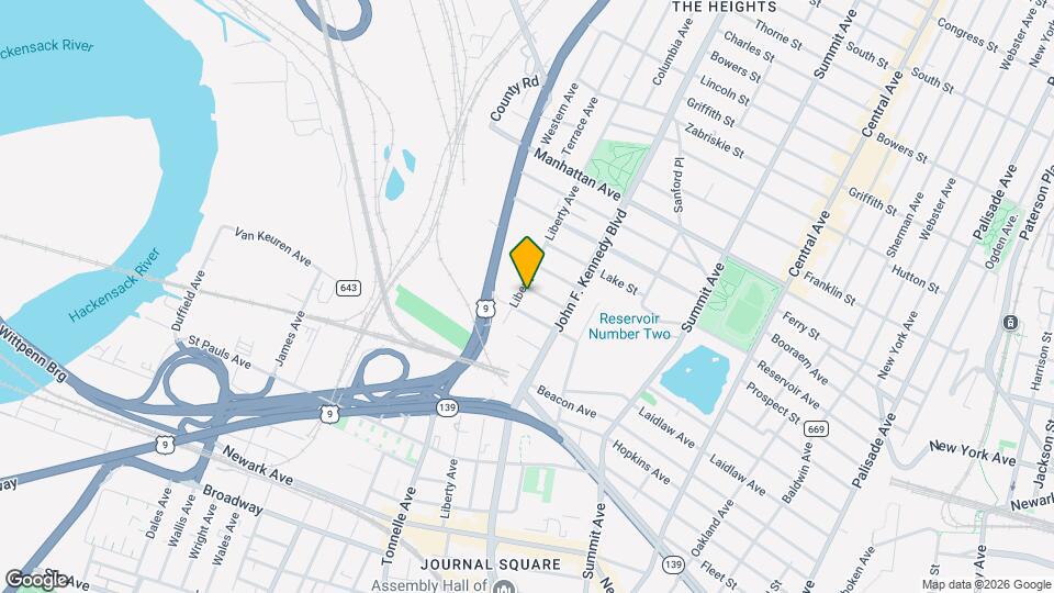 33 Stagg St Map and Location Details