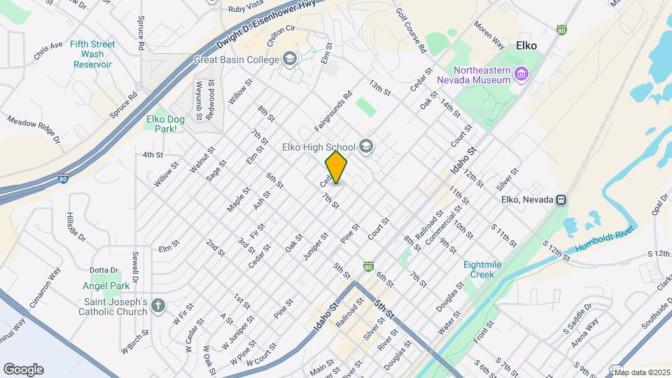 753 Oak St Map and Location Details