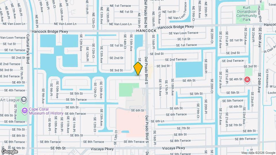 320 SE 15th Pl Map and Location Details