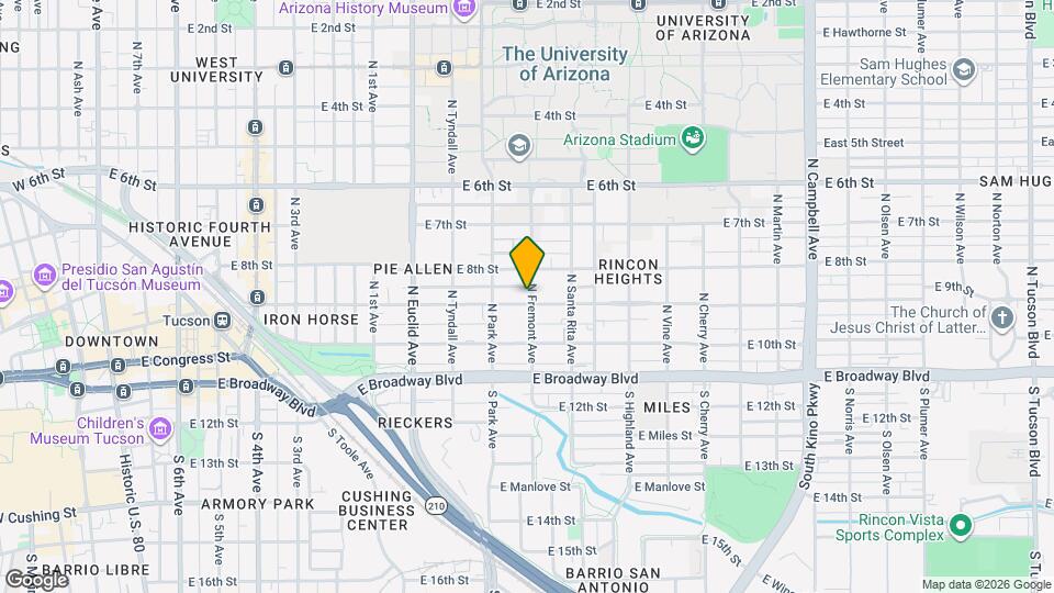 1045 E 9th St Map and Location Details