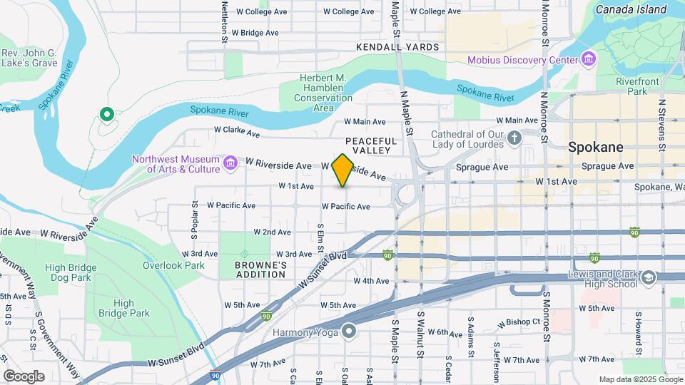 104 S Oak St Map and Location Details