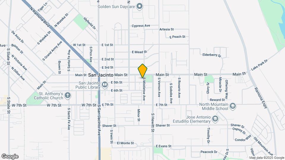 440 S Mistletoe Ave Mapa y Detalles de la Ubicación