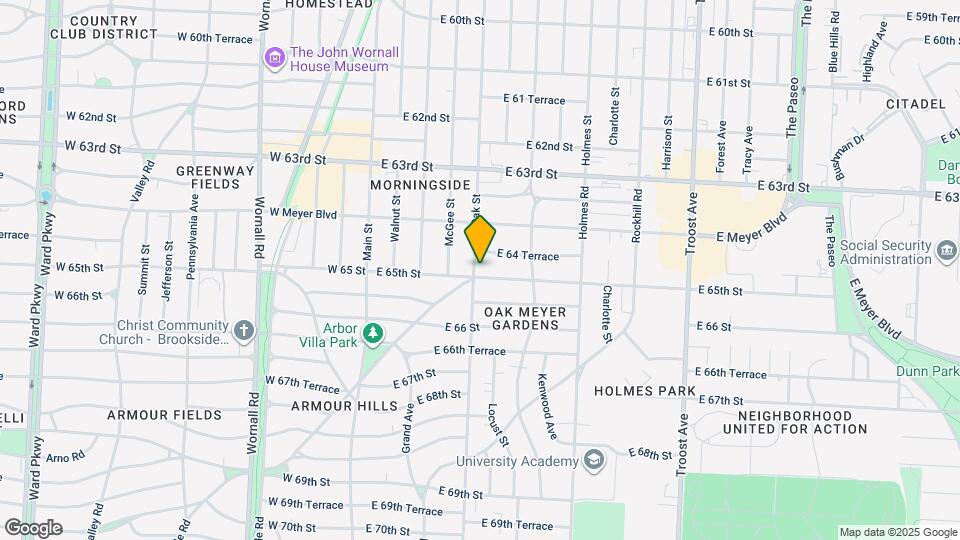 400 E 65th St Map and Location Details