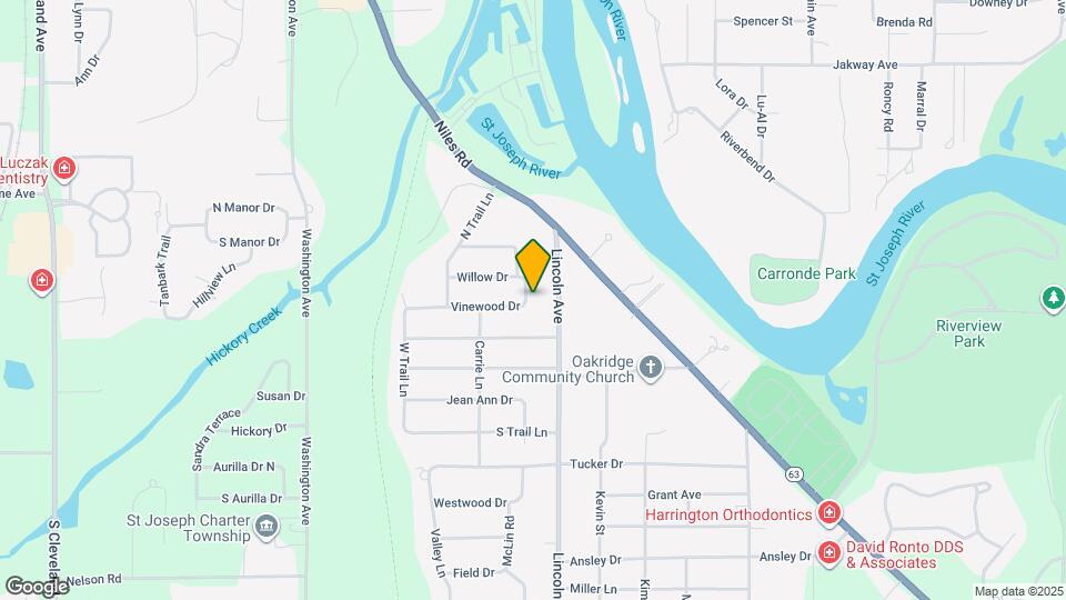 2767 Oakwood Ln Map and Location Details