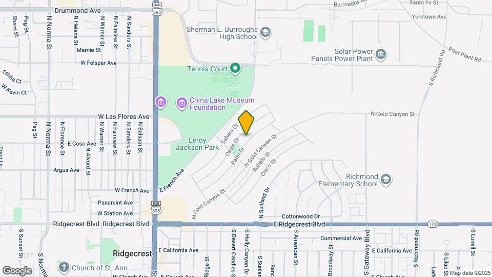 425 Palm Dr Map and Location Details