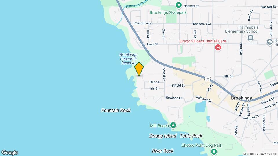 Pacific Cliff Cove Condominiums Map and Location Details