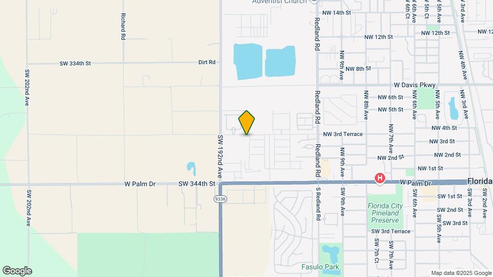 307 NW 13th Pl Map and Location Details