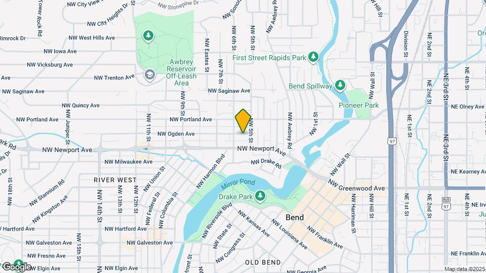 527 NW Ogden Ave Map and Location Details