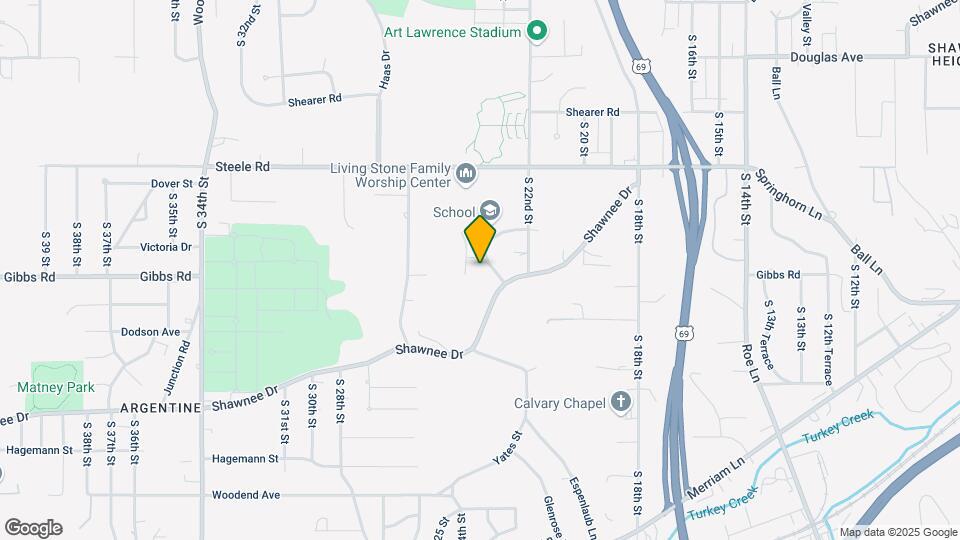 Fox Creek Apartments Map and Location Details