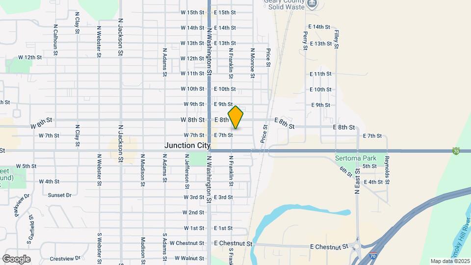 208 E 7th St Map and Location Details