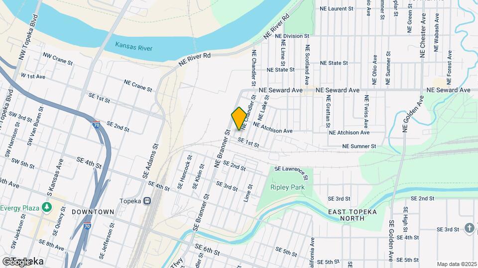 109 NE Chandler St Map and Location Details