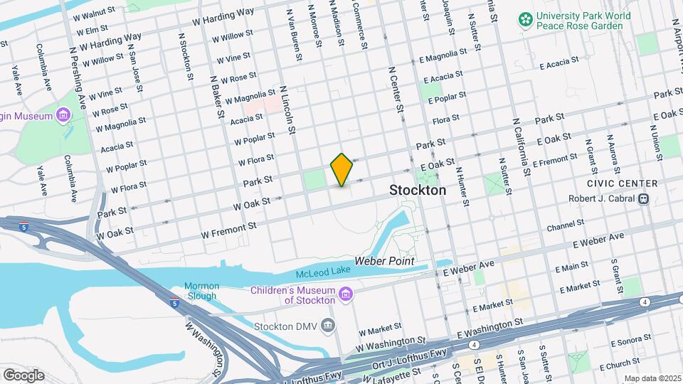 322 W Oak St Mapa y Detalles de la Ubicación