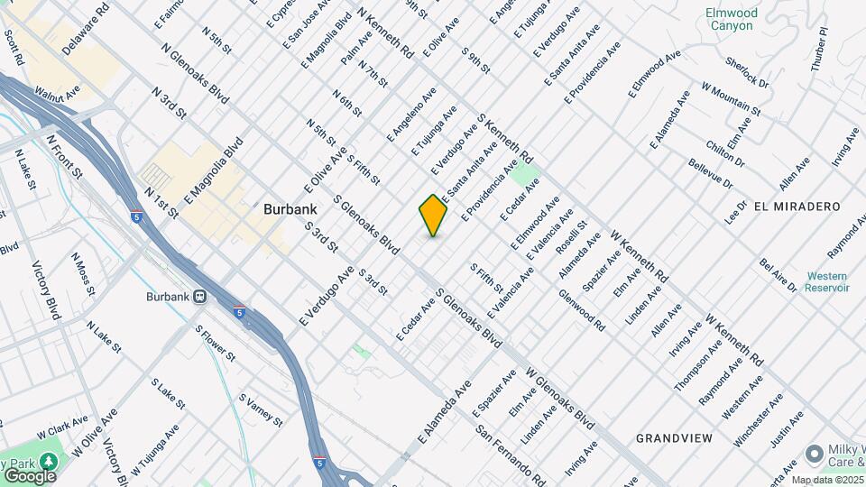 Recently Remodeled Unit 461 E Providencia Ave Mapa y Detalles de la Ubicación