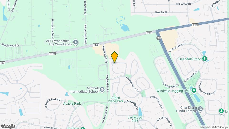 105 N Holly Laurel Cir Map and Location Details