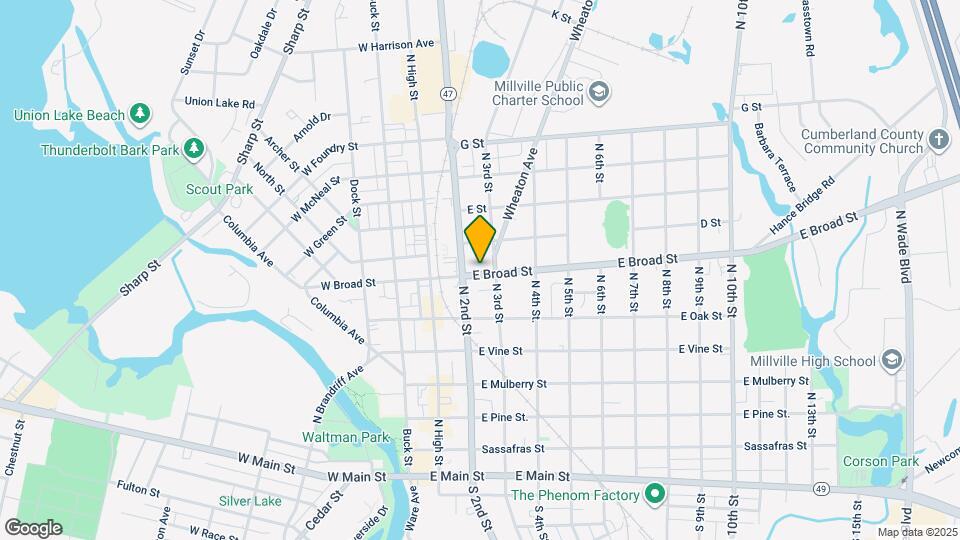 214 E Broad St Map and Location Details
