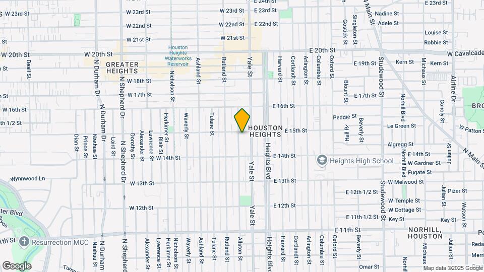 218 W 15th St Map and Location Details