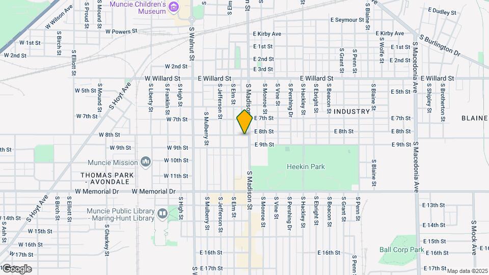 425 E 8th St Map and Location Details