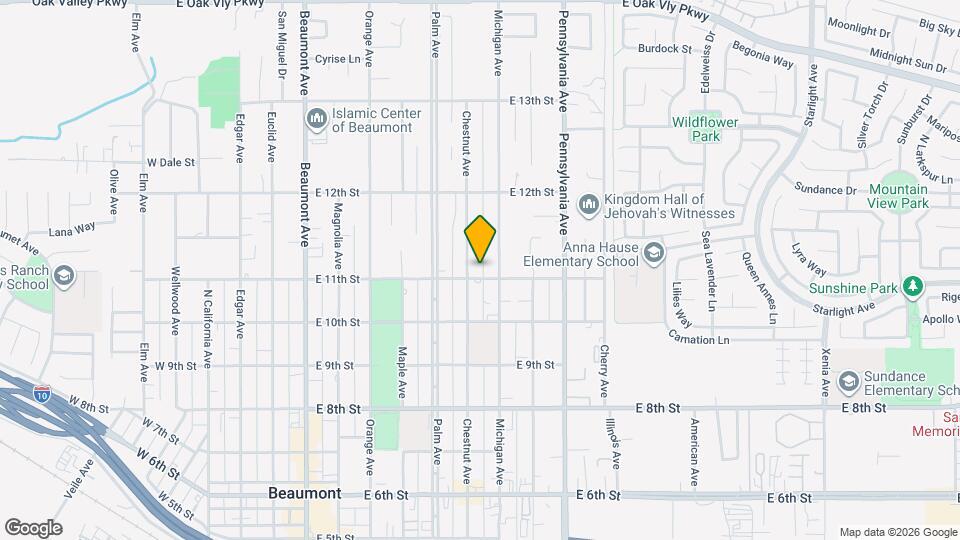 914 E 11th St Map and Location Details