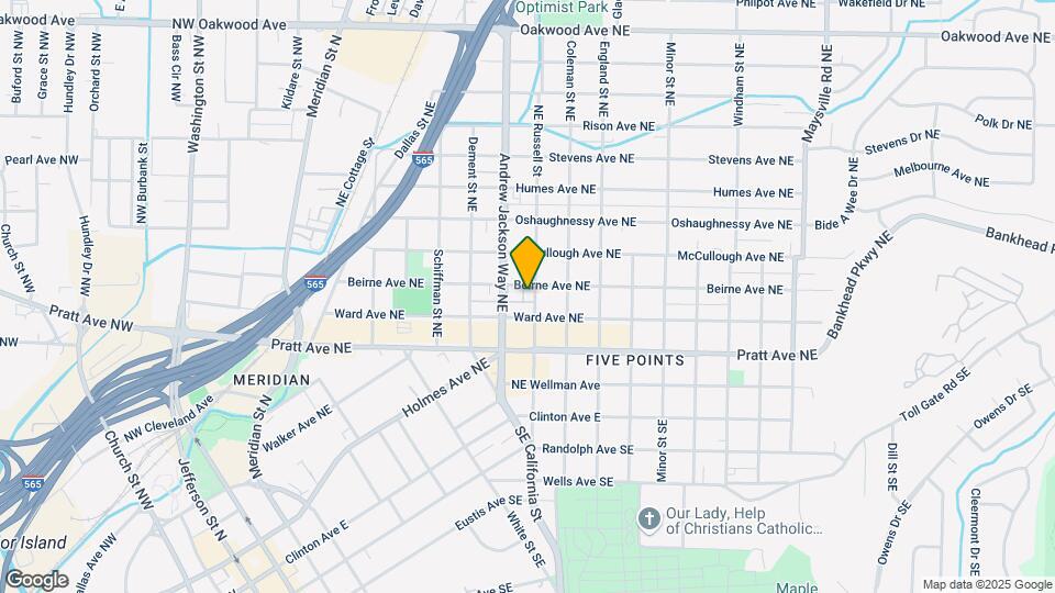 425 NE Russell St Map and Location Details