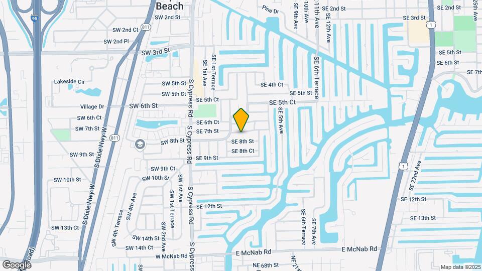 300 SE 7th St Map and Location Details