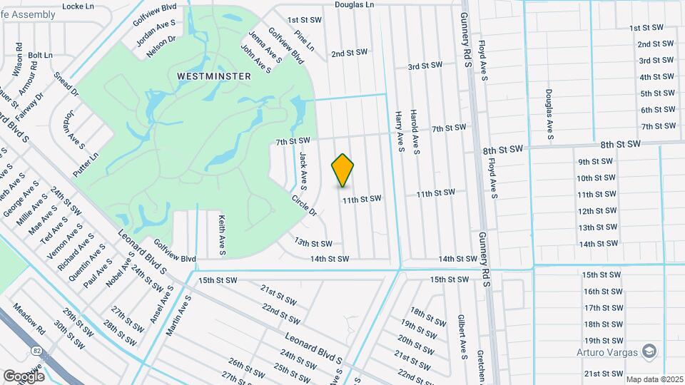 743 Ivan Ave S Map and Location Details