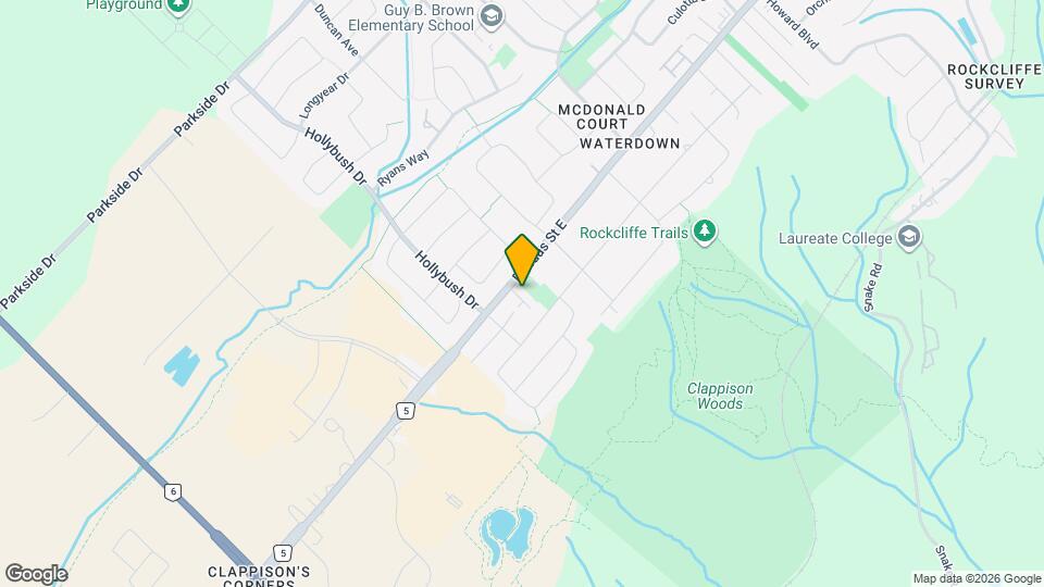 122 Dundas St E Map and Location Details