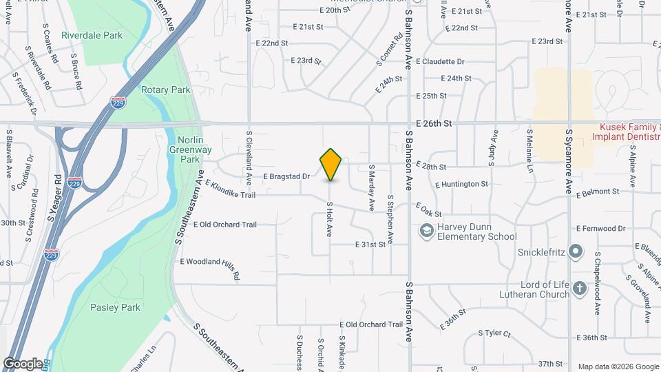 2206 S Holt Ave Map and Location Details