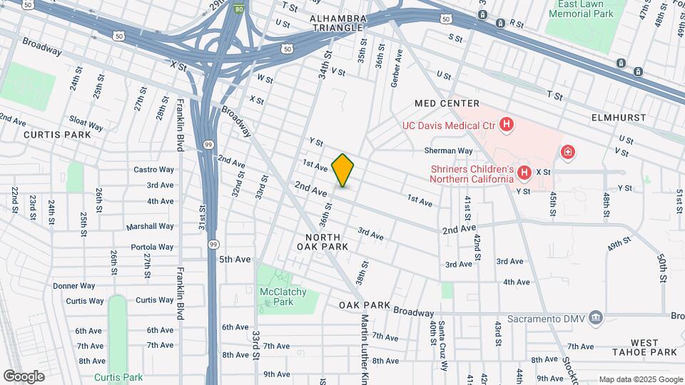 North Oak Park Triplex Map and Location Details