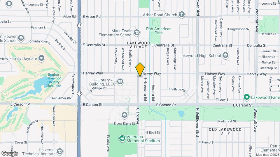 4238 Clark Ave Map and Location Details