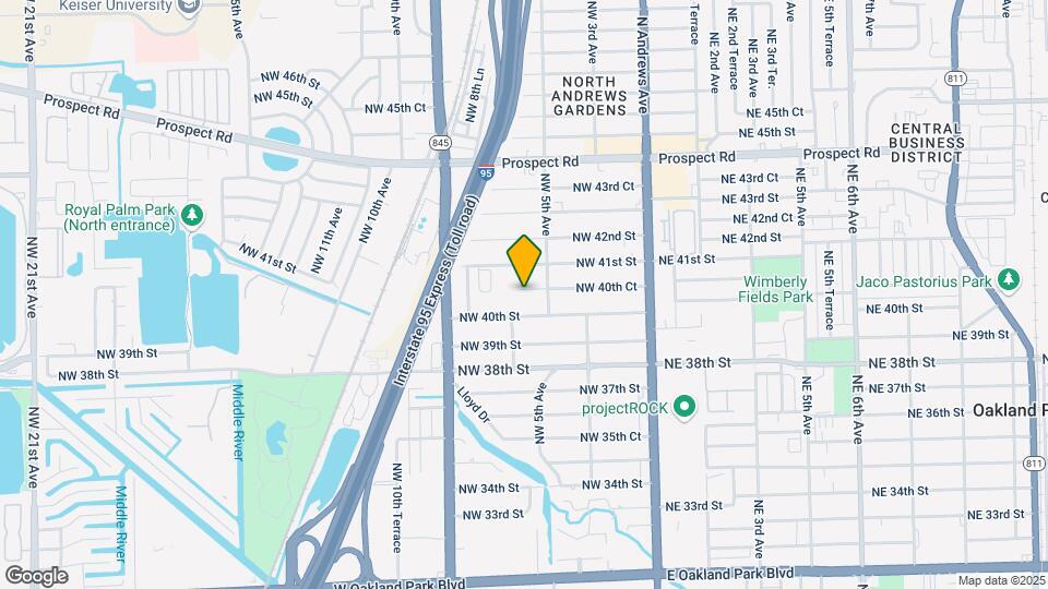 590 NW 40th Ct Map and Location Details