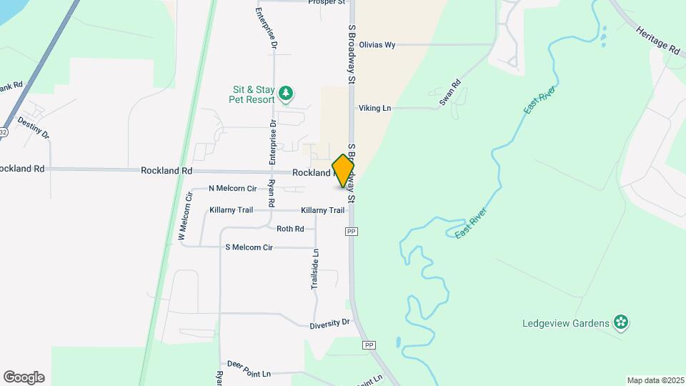 2122 S Broadway St Map and Location Details