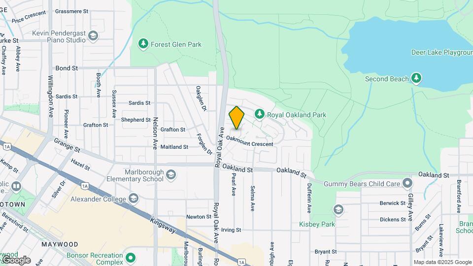 5280 Oakmount Cres Map and Location Details