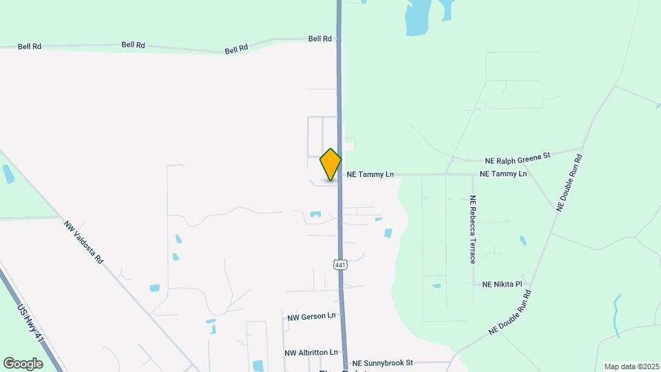 229 NW Deer Run Gln Map and Location Details