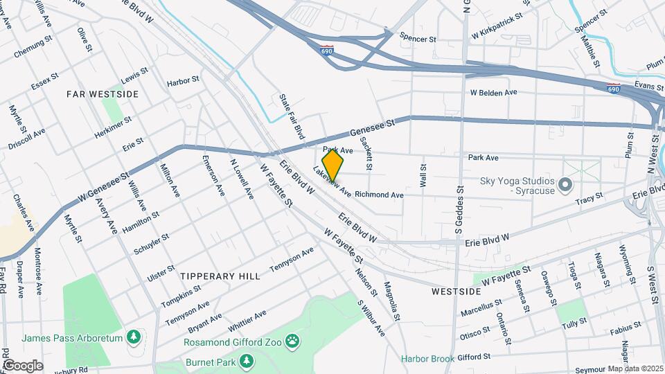 221.5 Lakeview Ave Map and Location Details