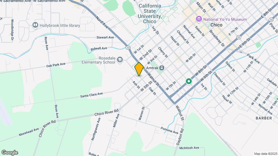 330 Oak St Map and Location Details