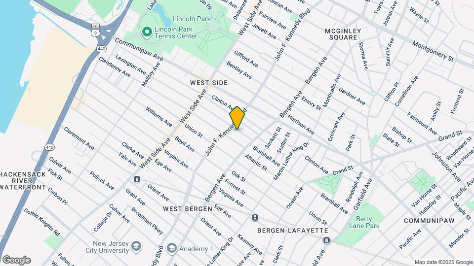 33 Lexington Ave Map and Location Details