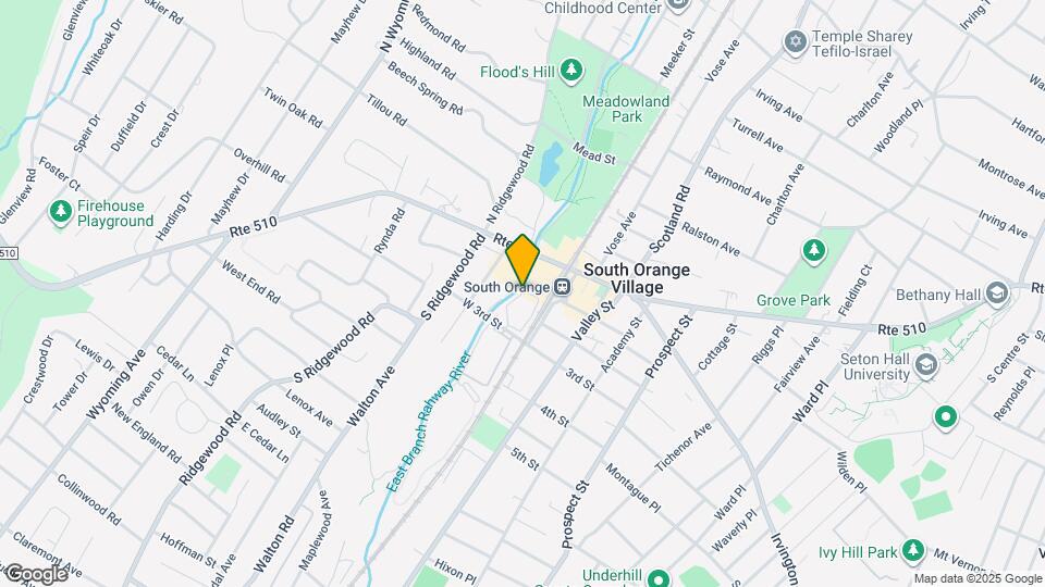 35 Mews Ln Map and Location Details