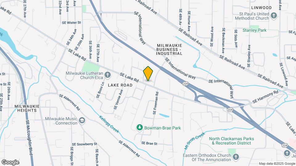4411 SE Lake Rd Map and Location Details