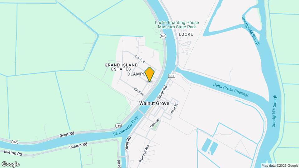 14055 Grand Ave Map and Location Details