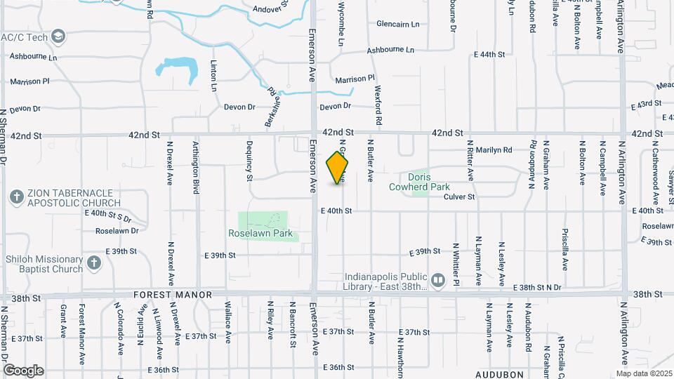 4042 N Grand Ave Mapa y Detalles de la Ubicación