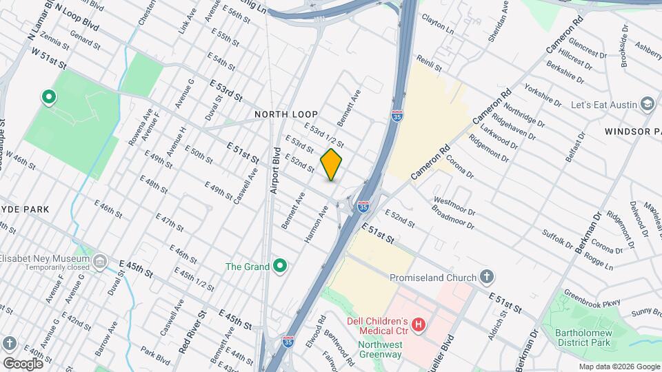 941 E 52nd St Map and Location Details