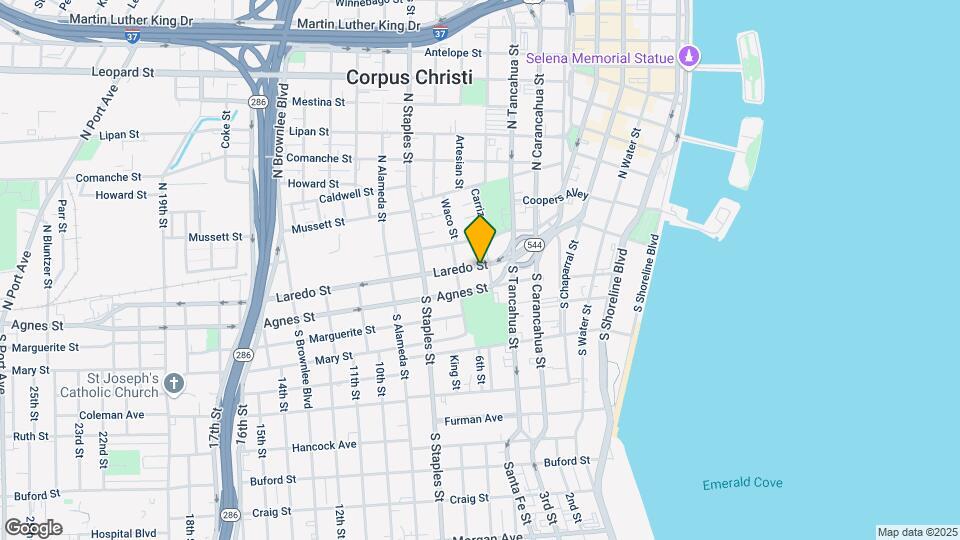 907 Laredo St Mapa y Detalles de la Ubicación